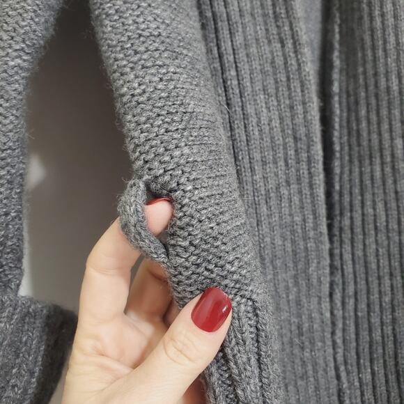 Vince. | Alpaca Wool Blend Heavyweight Warm and Cozy Cardigan - Picture 10 of 12